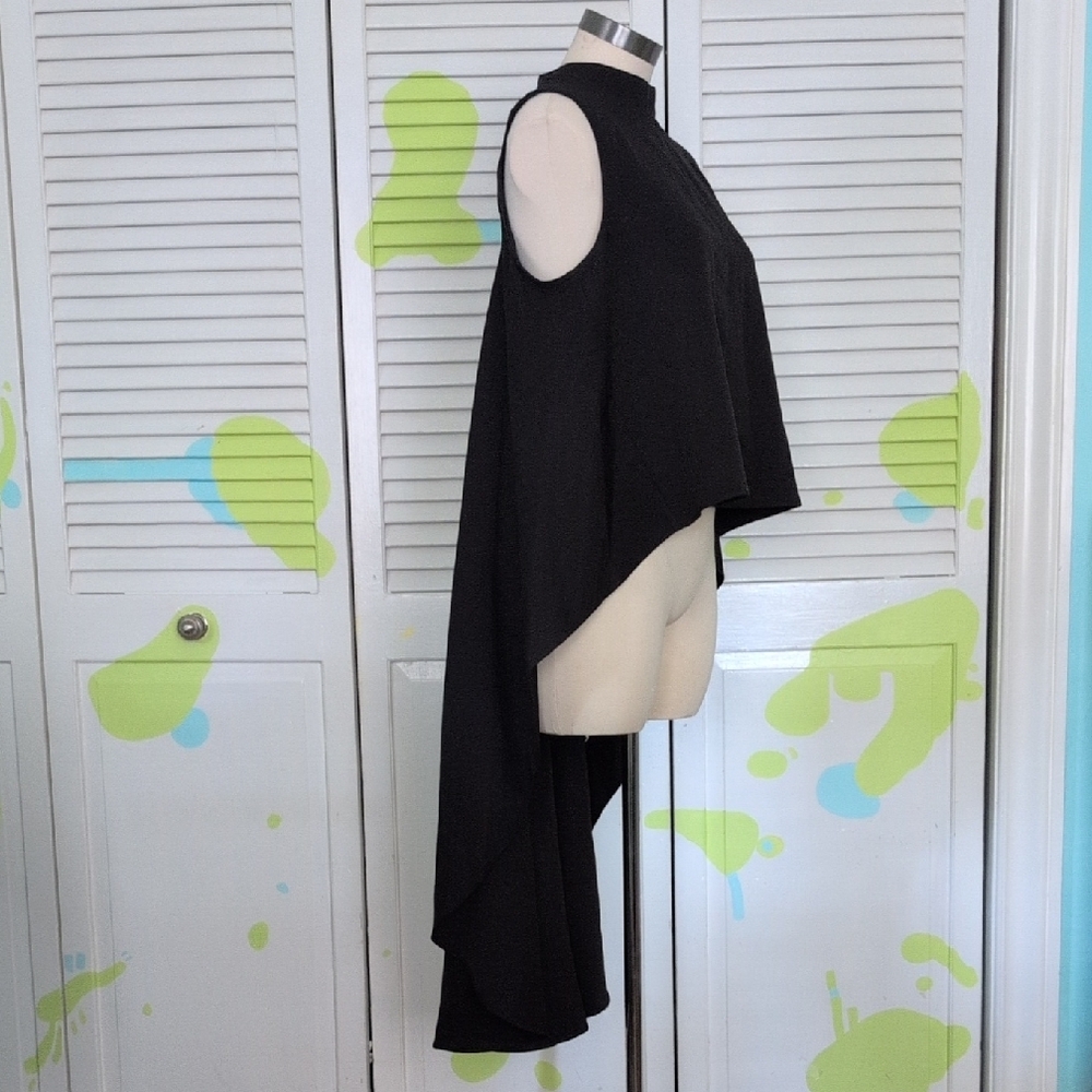 CQ by CQ, NWOT, Black Sleeveless High-Low Top, Size M